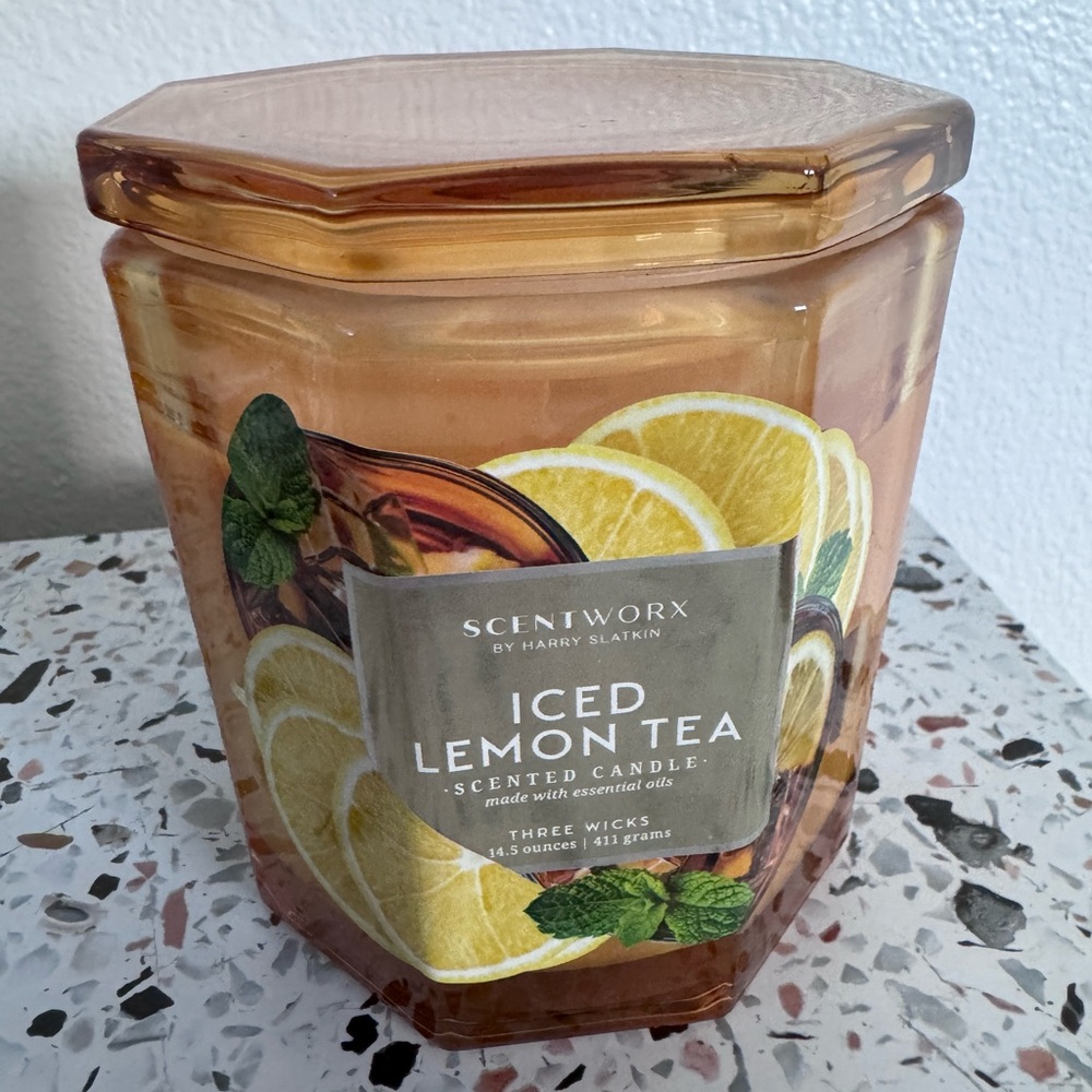 NEW Scentworx Iced Lemon Tea Glass Candle